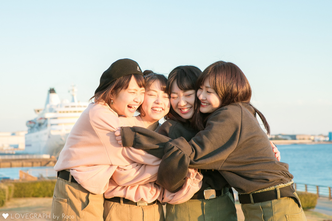 友達との写真に使えるポーズ集 普段も旅行も もっとかわいく写真を 友達との写真に使えるポーズ集 普段も旅行も もっとかわいく写真を