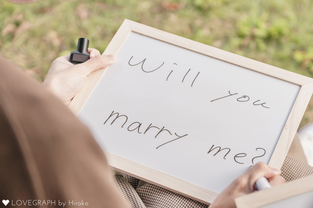 【結婚記念日】大切な日に写真を撮りたい!人気の写真や気になる費用は?