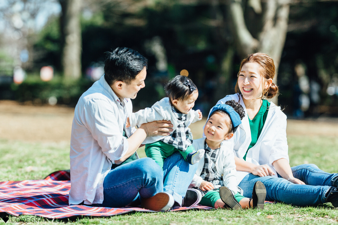 親子で 一味違う おしゃれを楽しみたい おでかけがもっと楽しくなるリンクコーデ特集 Lovegraph Journal 親子で 一味違う おしゃれを楽しみたい おでかけがもっと楽しくなるリンクコーデ特集 Lovegraph Journal