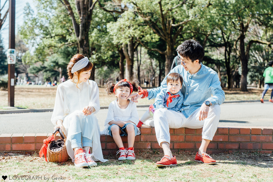 親子で 一味違う おしゃれを楽しみたい おでかけがもっと楽しくなるリンクコーデ特集 Lovegraph Journal 親子で 一味違う おしゃれを楽しみたい おでかけがもっと楽しくなるリンクコーデ特集 Lovegraph Journal