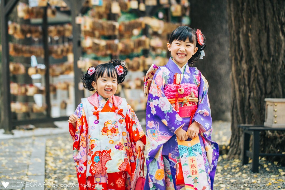 女の子の七五三はいつお祝いする おすすめの時期と衣装 Lovegraph Journal Lovegraph Journal 女の子の七五三はいつお祝いする おすすめの時期と衣装 Lovegraph Journal Lovegraph Journal