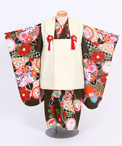 七五三(三歳) | 茶色に椿と鞠 クリーム無地の被布