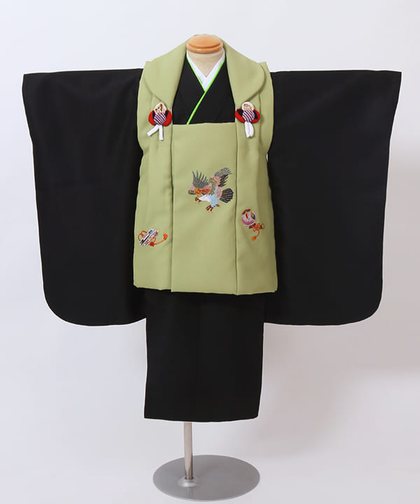 七五三(三歳男の子) | 黒地に鷹と宝尽くし文様