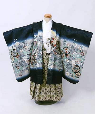 七五三(五歳) | 紺地に亀甲と吉祥文様