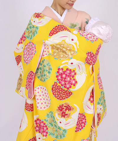 産着(お宮参り) | 黄色地にうさぎと四季花