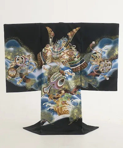 産着(お宮参り) | 黒地に兜と松竹梅