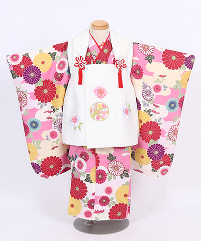 七五三(三歳) | ピンク地に菊と花合せ 鞠の被布