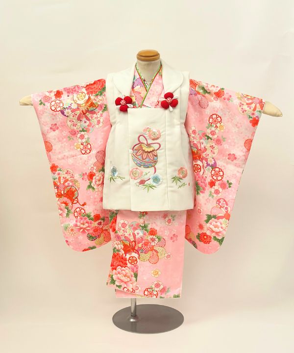 七五三(三歳) | ピンク地に牡丹と手まり