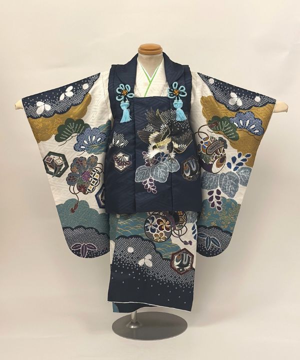 七五三(三歳男の子) | 紺地に鷹と吉祥文様