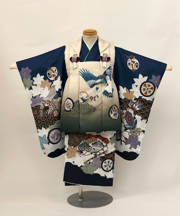 七五三(三歳男の子) | 紺地に鷹と熨斗文様