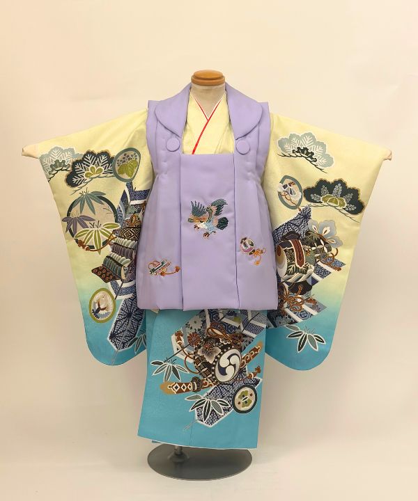 七五三(三歳男の子) | 水色地に鷹と兜文様