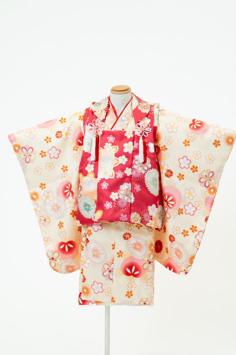 七五三(三歳) | 黄色地にダリアと橘×赤(柄)の被布