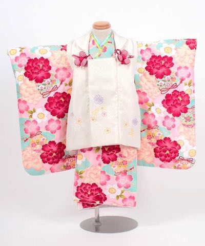 七五三(三歳) | 薄ミント地に牡丹と桜と鞠 白被布