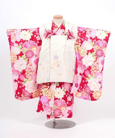 七五三(三歳) | 赤地に雪輪と花々 白被布