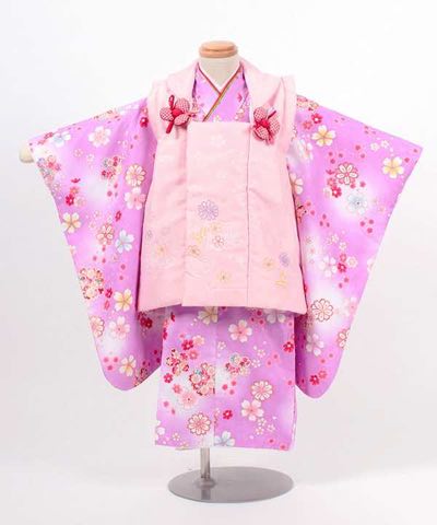 七五三(三歳) | 濃ピンク地に小桜 小花の薄ピンク被布