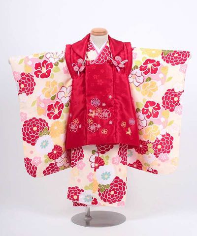七五三(三歳) | クリーム地に赤の鞠菊 赤被布