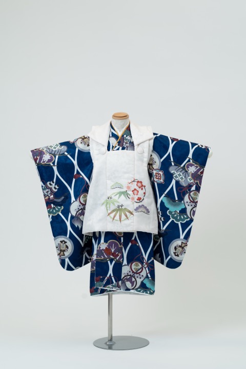 七五三（三歳男の子）| 青地の立涌に松と軍配、白地に松竹梅