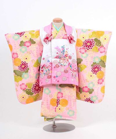 七五三(三歳) | ピンク地に藤と鞠菊と桜 白×ピンク被布に熨斗と鞠