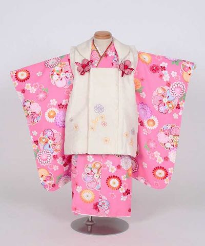 七五三(三歳) | ピンク地に小桜と菊尽くし 白地に小花の被布