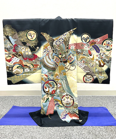 産着(お宮参り) | 黒地に鎧 熨斗紋と小槌