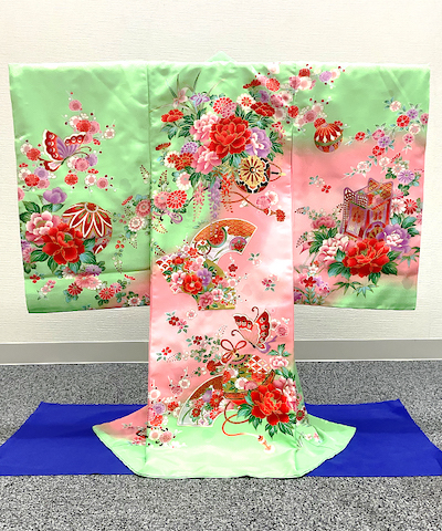 産着(お宮参り) | 御所車と牡丹に鞠と蝶 エメラルドグリーン