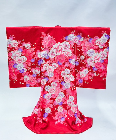 産着(お宮参り) | 赤地に鮮やかな花々