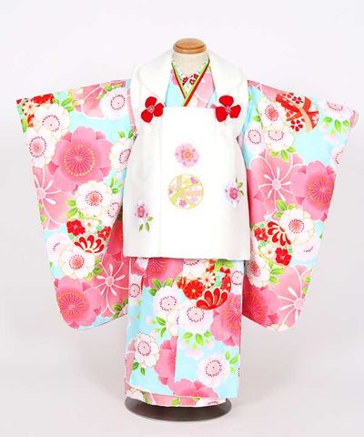 七五三(三歳) | 水色地に満開の桜 白に鞠の被布