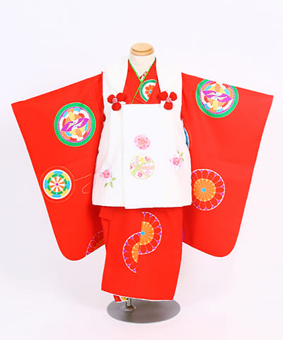 七五三(三歳) | 赤地に丸い古典模様