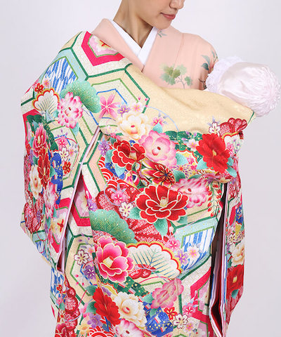 産着(お宮参り) | クリーム地に吉祥花と扇の華やぎ文様