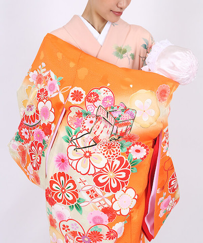 産着(お宮参り) | 橙地に御所車と梅花の祝彩模様