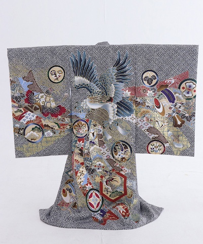 産着(お宮参り) | 黒地に鷹と吉祥文様