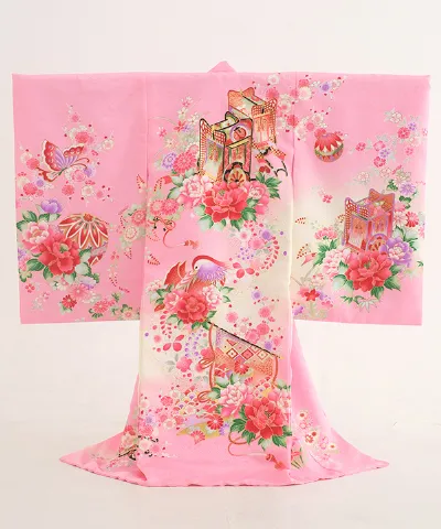 産着(お宮参り)｜ピンク地に御所車と鶴 牡丹の吉祥文様