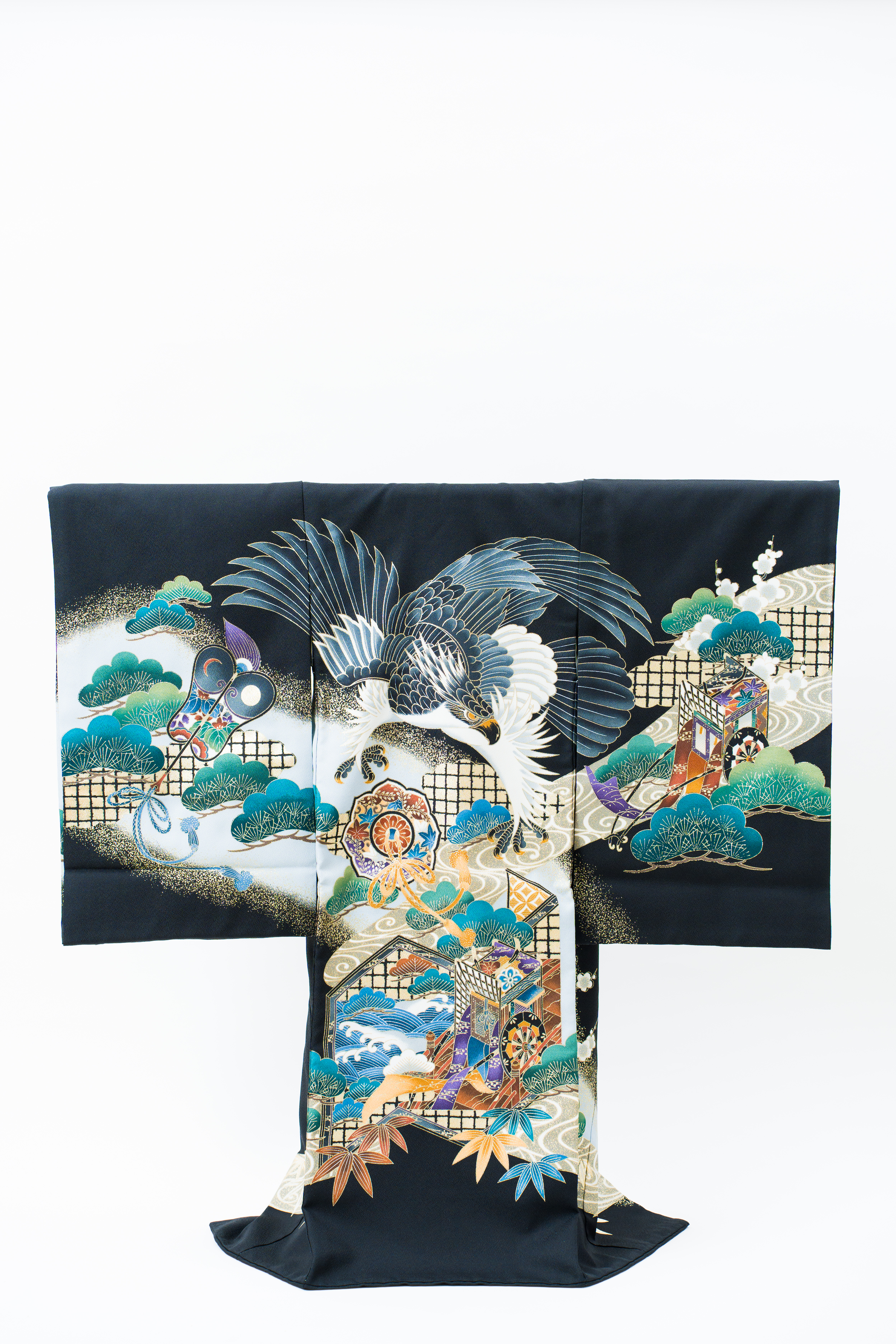 産着(お宮参り)｜黒地に鷹と束ね熨斗 城郭と松の吉祥文様