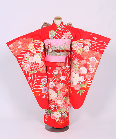 七五三(七歳) |赤地に雲取りと芍薬牡丹 白銀帯