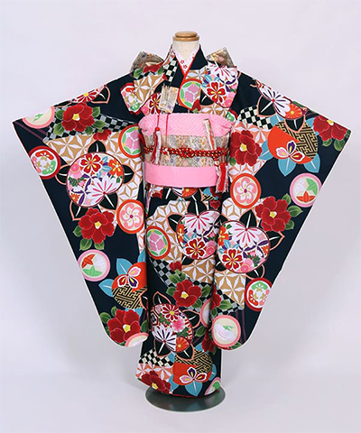 七五三(七歳) |紺色に花と波模様