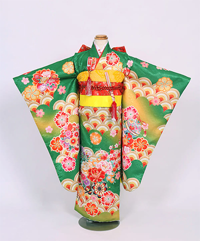 七五三(七歳) |緑に菱紋様 鞠と御所車