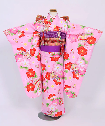 七五三(七歳) |濃いピンク地に椿と小鞠