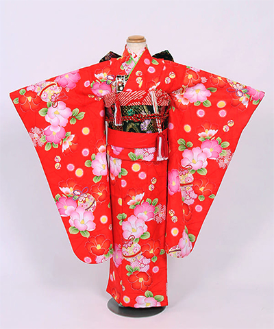 七五三(七歳) |赤地に椿と小鞠