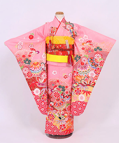 七五三(七歳) |ピンク地に雲取りと鞠