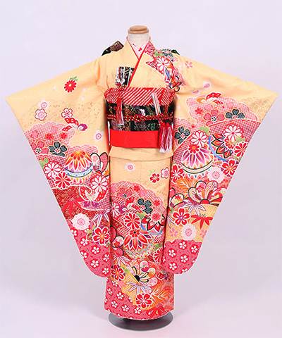 七五三(七歳) |クリーム地に雲取りと鞠