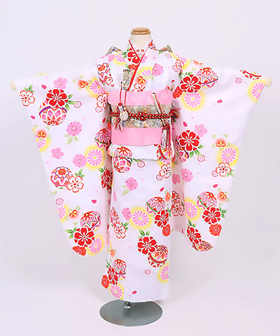 七五三(七歳) |白地に梅と小鞠