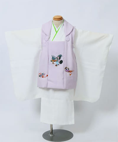 七五三（三歳男の子）| 白地に藤色の被布と鷹