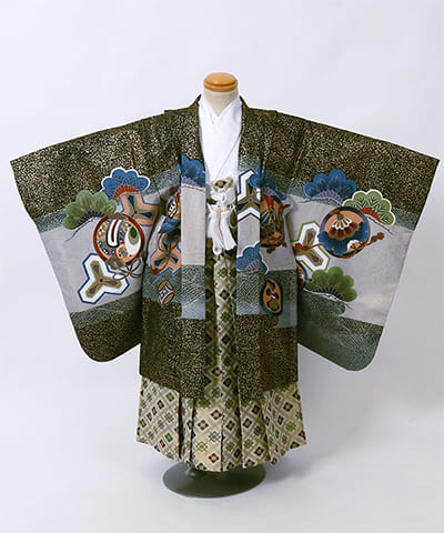 七五三(五歳) | 黒地×金彩に宝尽くしと松文様