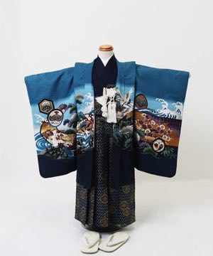 七五三(五歳) | 水色暈しに格子絵と文様 大波と大兜
