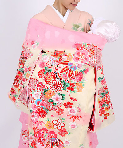 産着(お宮参り)|ピンククリーム地 季節の花々と鞠