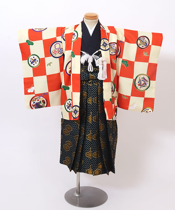 七五三(三歳男の子)｜紅白市松に丸文と蝶