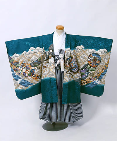 七五三(五歳) | 青緑地に兜と吉祥文様