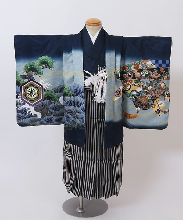 七五三(三歳男の子) | 紺地に松と宝づくし