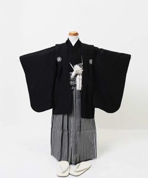 七五三(五歳) | 黒紋付 縞袴