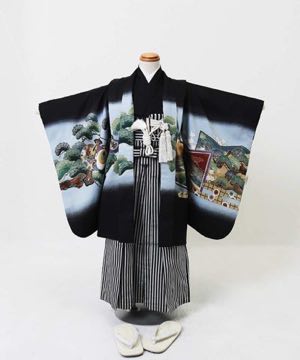 七五三(五歳) | 黒地 屏風絵に松 御所車に大鷹